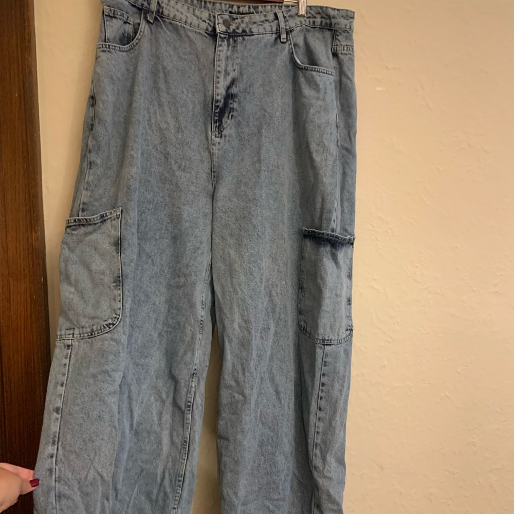 Straight leg, light wash jeans